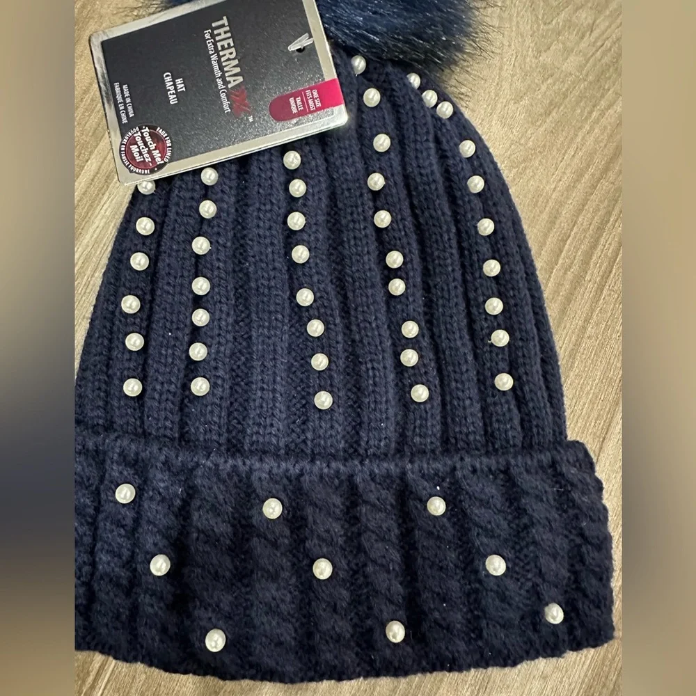 New With Tags! Warm knit Pompom hat with pearls. Soft velour lining. Blue